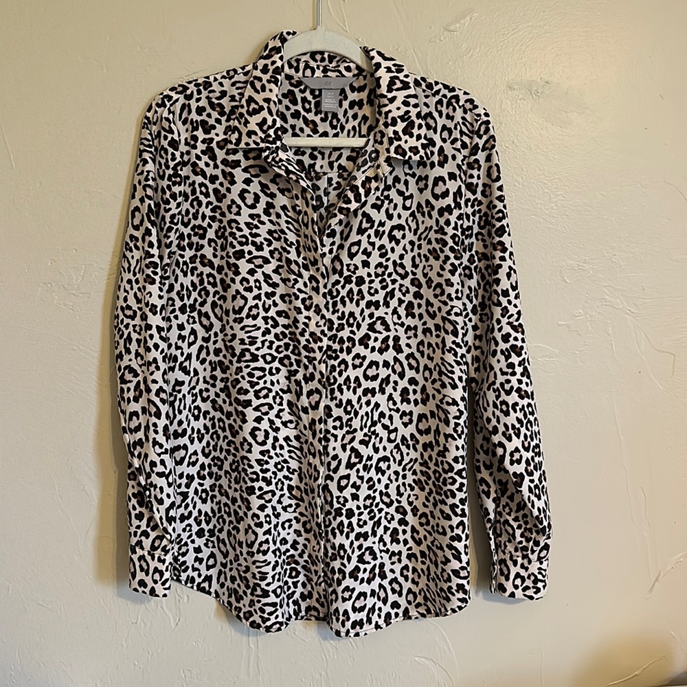 EUC H&M leopard button up blouse